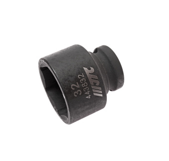 Головка торцевая 1/2" 32мм ударная L=42мм JTC JTC-443832